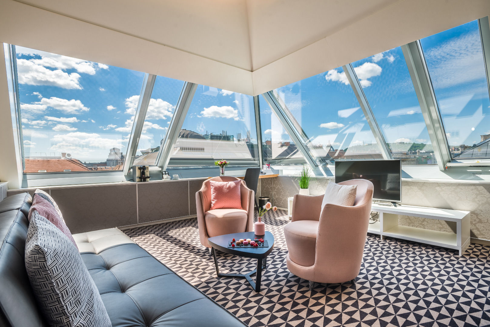 Hotel Moments By Continental Group